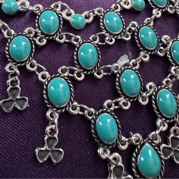 Vintage Turquoise and Silver Necklace with Earrings Set - Picture 2 of 4